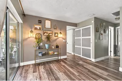 5110 Crestmore Court, Tampa, FL 33624 - Photo 11