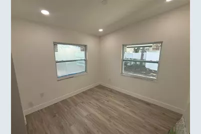 2617 W Crenshaw Street, Tampa, FL 33614 - Photo 13