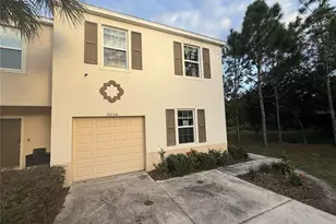 9954 Hound Chase Dr, Gibsonton, FL 33534 - Photo 1
