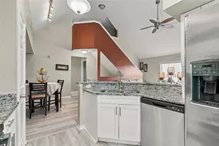 9746 Lake Chase Island Way, Tampa, FL 33626 - Photo 19