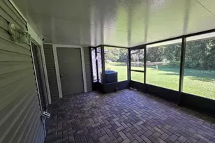 12727 Wood Trail Blvd, Tampa, FL 33625 - Photo 11