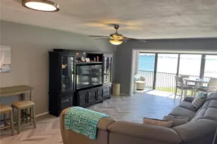 895 S Gulfview Blvd, Clearwater Beach, FL 33767 - Photo 23