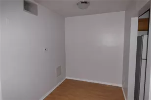 810 Tyrone Blvd N, Saint Petersburg, FL 33710 - Photo 3