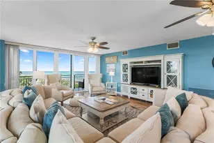7650 Bayshore Dr, Treasure Island, FL 33706 - Photo 9