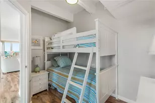 7650 Bayshore Dr, Treasure Island, FL 33706 - Photo 19