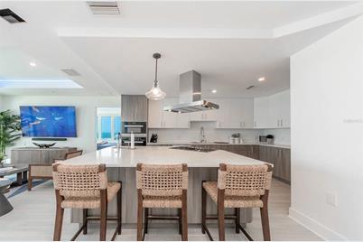 15 Avalon Street #702, Clearwater Beach, FL 33767 - Photo 13