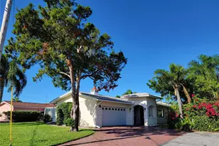 3666 Belle Vista Dr E, Saint Pete Beach, FL 33706 - Photo 5
