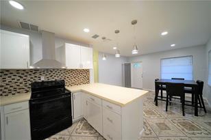 1111 61st Ave N - Photo 9