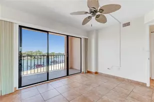 51 Island Way, Clearwater Beach, FL 33767 - Photo 41