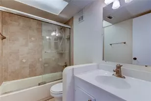 51 Island Way, Clearwater Beach, FL 33767 - Photo 45