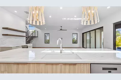 2608 N Ridgewood Avenue, Tampa, FL 33602 - Photo 11