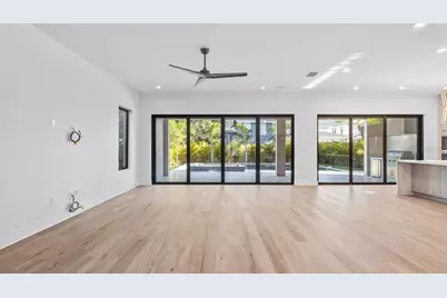 2608 N Ridgewood Avenue, Tampa, FL 33602 - Photo 13