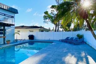 108 8th St, Belleair Beach, FL 33786 - Photo 17