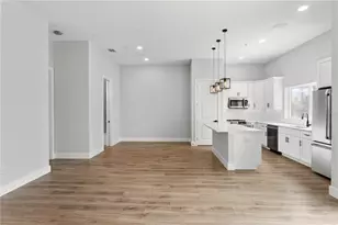 11605 1st St E, Treasure Island, FL 33706 - Photo 13