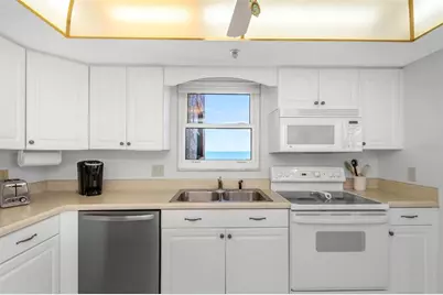 15316 Gulf Boulevard #604, Madeira Beach, FL 33708 - Photo 9