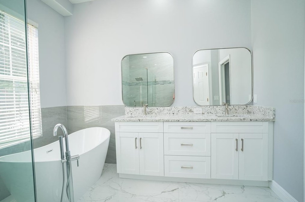 2130 Tarragon Ln, New Port Richey FL  34655-4112 exterior