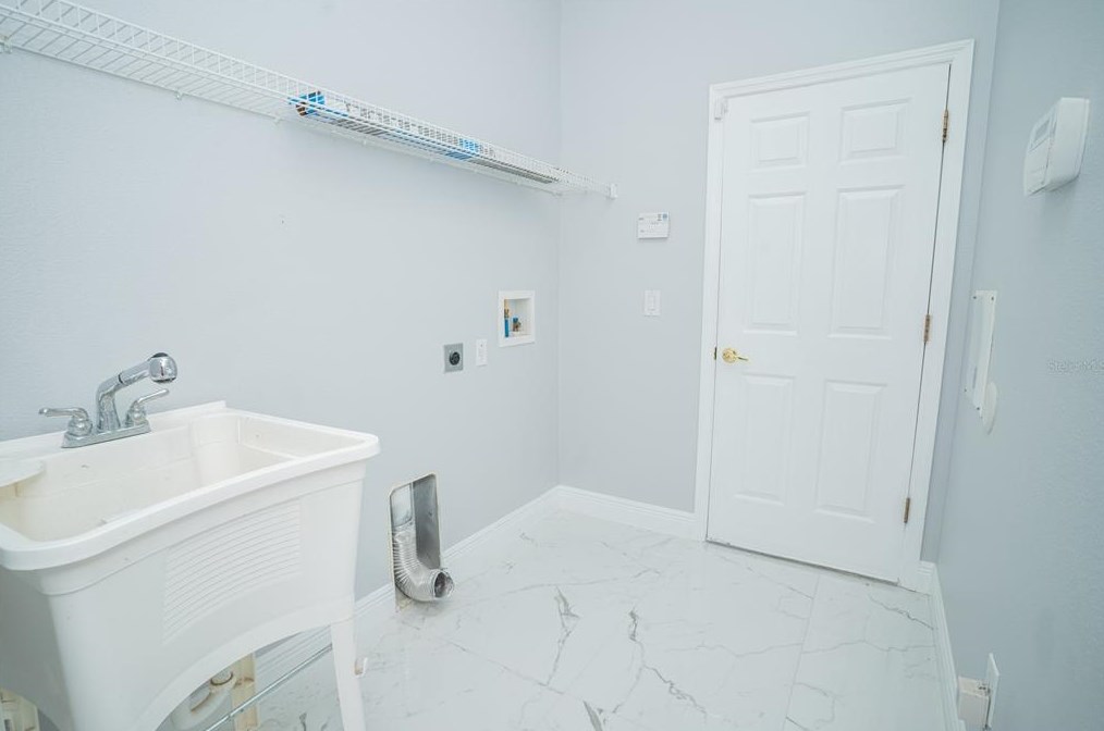 2130 Tarragon Ln, New Port Richey FL  34655-4112 exterior