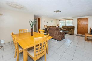 3423 Eisenhower Dr, Holiday, FL 34691 - Photo 15