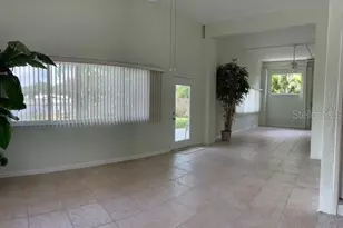 134 Carlyle Dr, Palm Harbor, FL 34683 - Photo 9