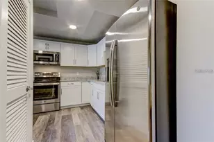 51 Island Way, Clearwater Beach, FL 33767 - Photo 9