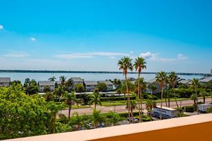 1270 Gulf Blvd, Clearwater, FL 33767 - Photo 29