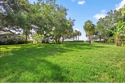 1130 Friendly Way S, Saint Petersburg, FL 33705 - Photo 11