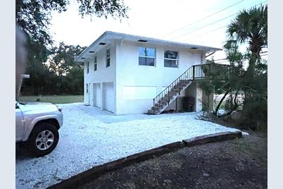 5370 71st Street N, Saint Petersburg, FL 33709 - Photo 1