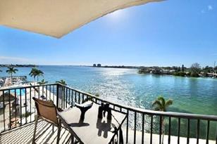 5220 Brittany Dr S - Photo 3