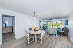 6121 Palma Del Mar Blvd S, Saint Petersburg, FL 33715 - Photo 5