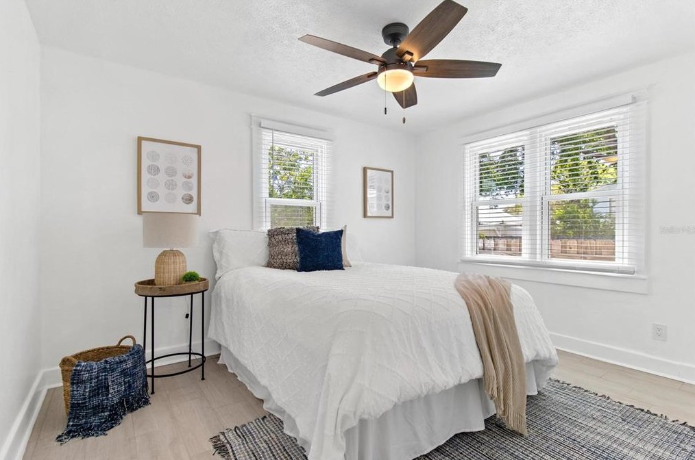 5100 6th Ave, Saint Petersburg FL  33710-7312 exterior