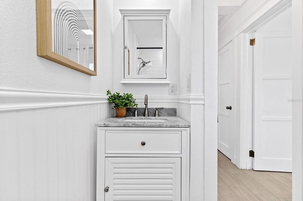 5100 6th Ave, Saint Petersburg FL  33710-7312 exterior