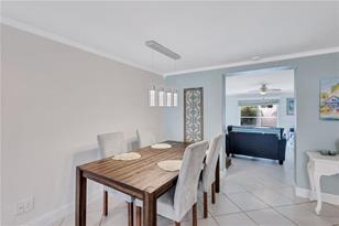 16110 3rd St E, Redington Beach, FL 33708 - Photo 7