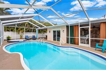 16110 3rd Street E, Redington Beach, FL 33708 - Photo 37