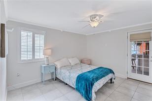 16110 3rd St E, Redington Beach, FL 33708 - Photo 13