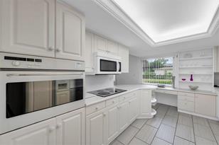 114 8th St - Photo 17