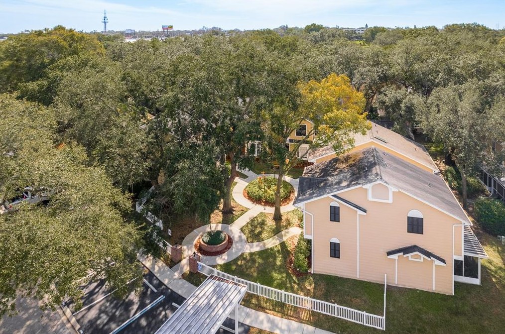 2394 Gun Flint Trl, Palm Harbor FL  34683-2454 exterior