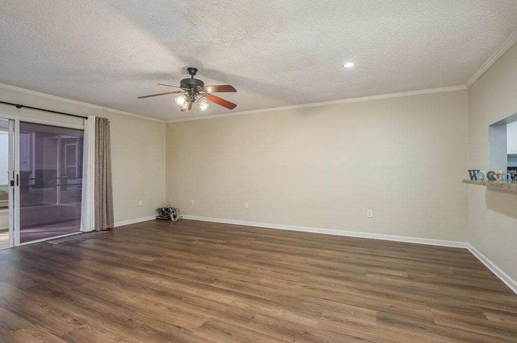 2394 Gun Flint Trl, Palm Harbor FL  34683-2454 exterior