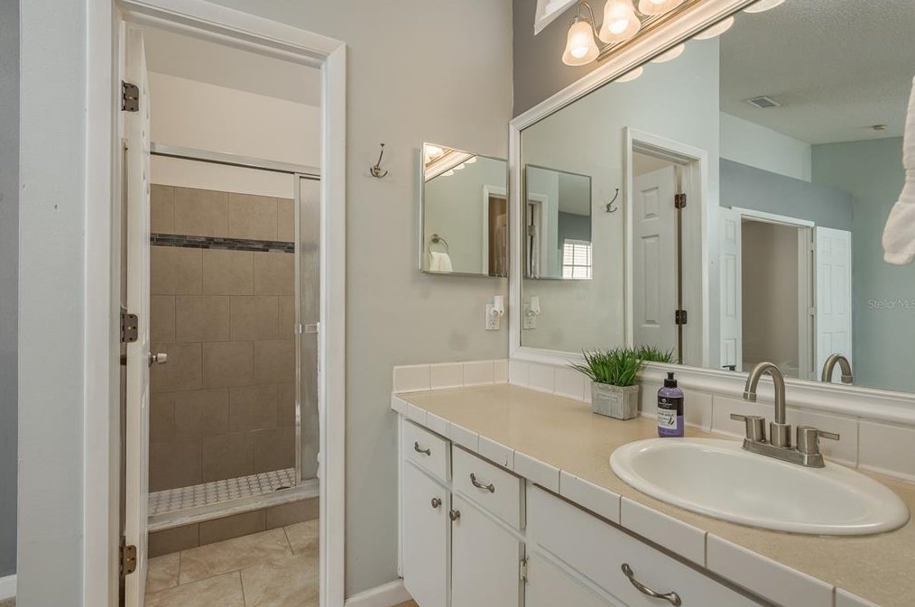 2394 Gun Flint Trl, Palm Harbor FL  34683-2454 exterior