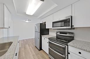 4237 Westwood Dr, Tarpon Springs FL  34691-1759 exterior