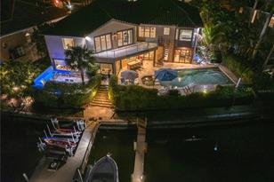 6329 Pasadena Point Blvd S, Saint Petersburg, FL 33707