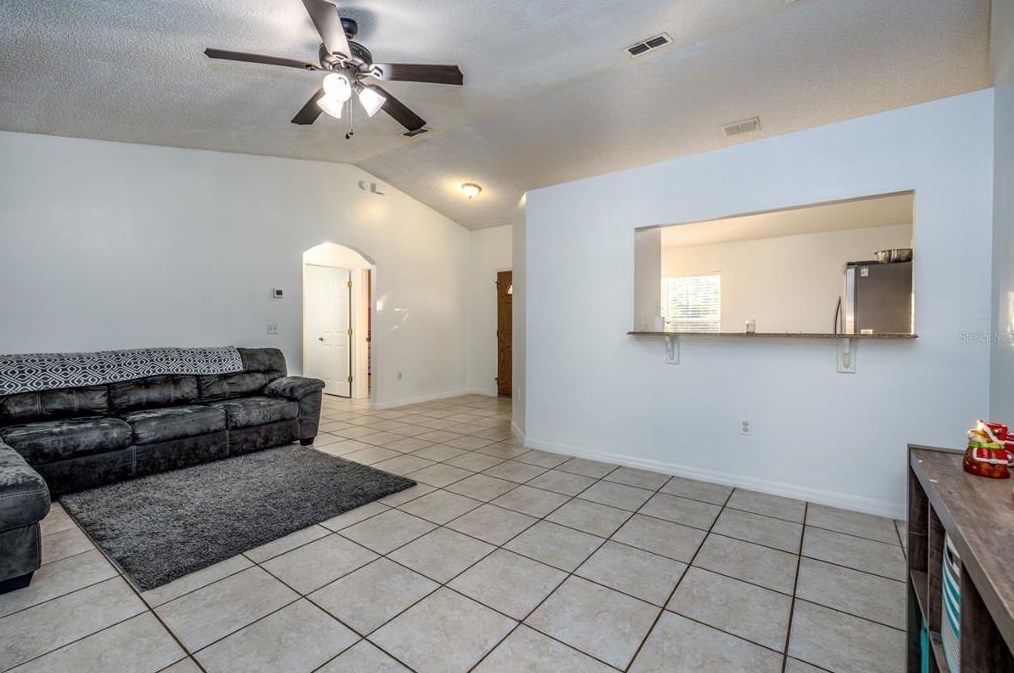 345 Courtland Blvd, Deltona FL  32738-2260 exterior