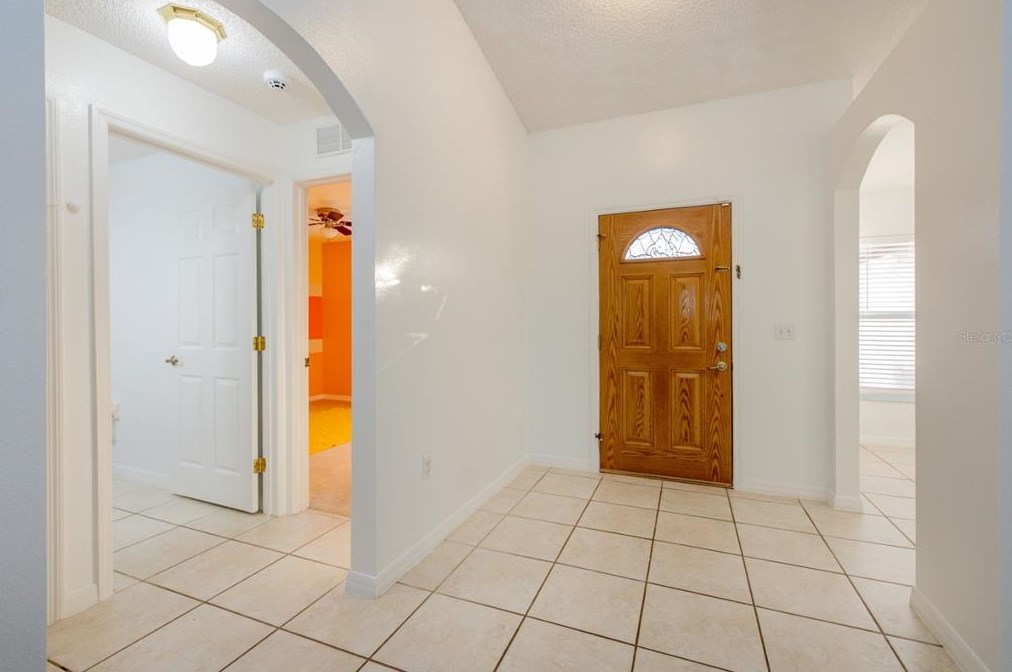 345 Courtland Blvd, Deltona FL  32738-2260 exterior