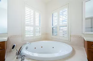 1500 Ember Ln, Tarpon Springs, FL 34689 - Photo 27