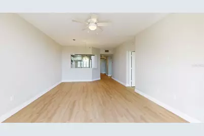 4801 Osprey Drive S #107, Saint Petersburg, FL 33711 - Photo 9