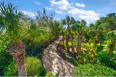 1198 Mandalay Point, Clearwater, FL 33767 - Photo 11