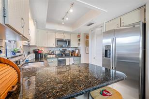 1010 35th St N - Photo 13