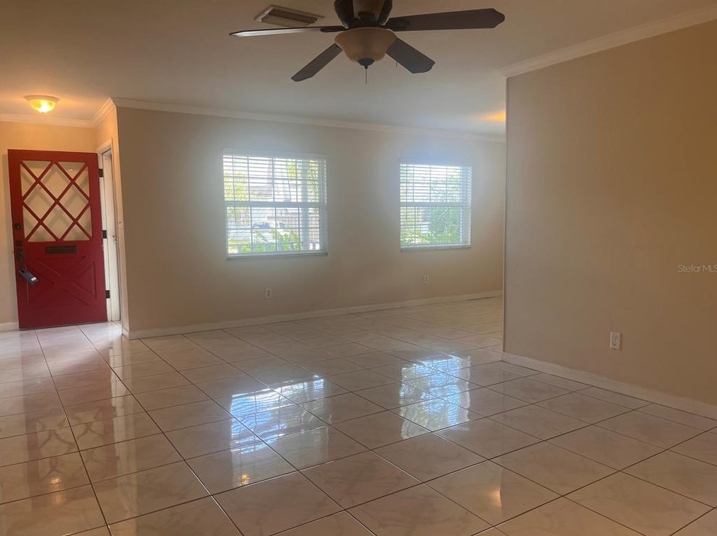 1010 35th St, Saint Petersburg FL  33713-6552 exterior