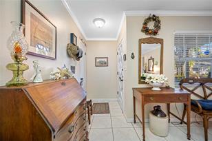 1010 35th St N - Photo 3