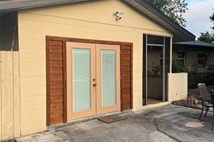 11600 109th St - Photo 3