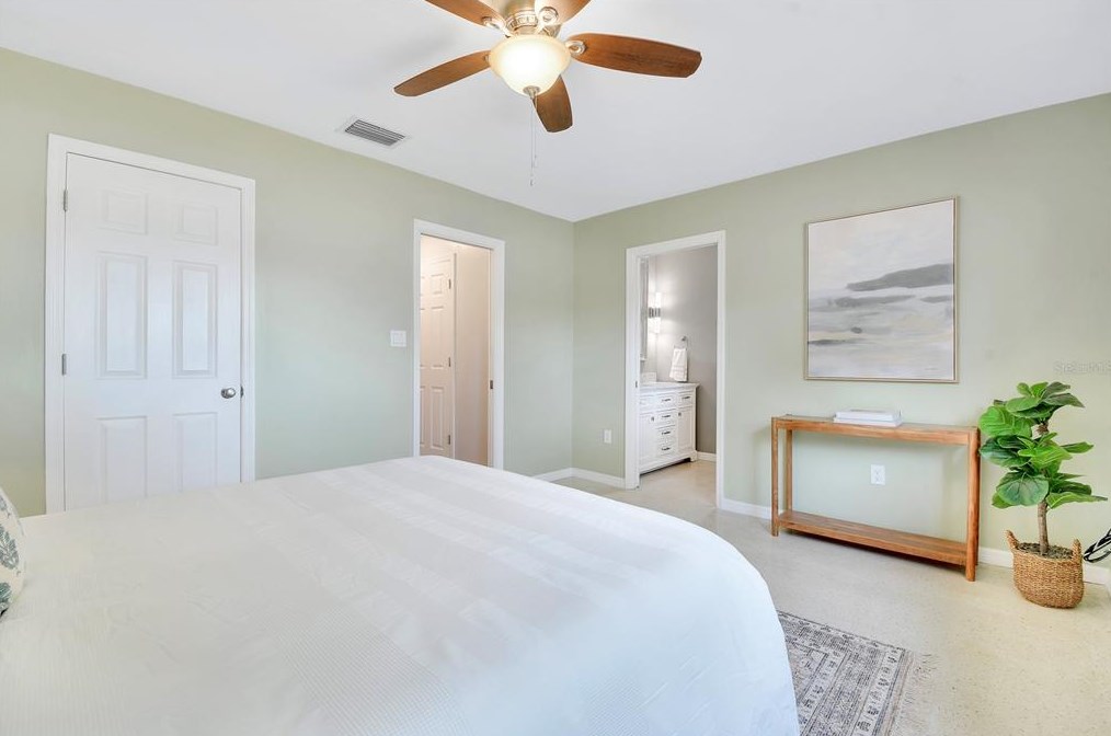 381 Westwinds Dr, Palm Harbor FL  34683-1041 exterior